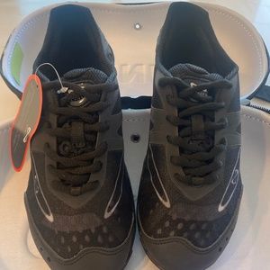 NFINITY Vengeance Cheer Shoes, black, size 5.5